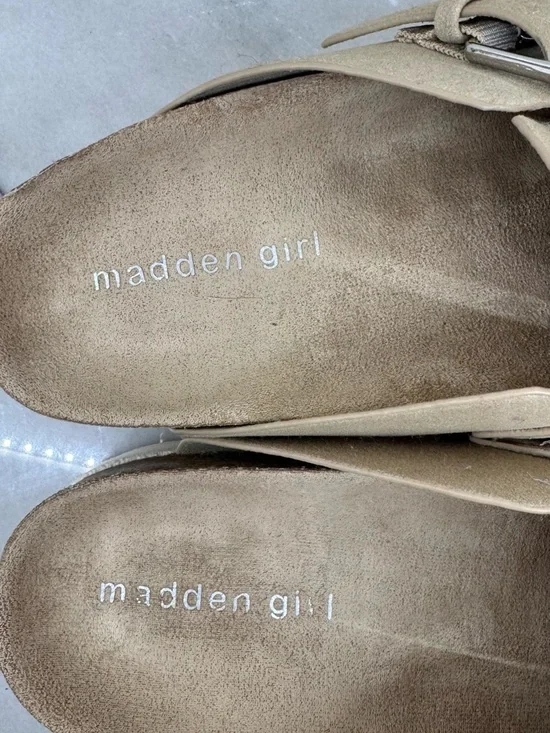 Madden Girl Cutiepie Platform Clogs in the color "Sand - Picture 4 of 6